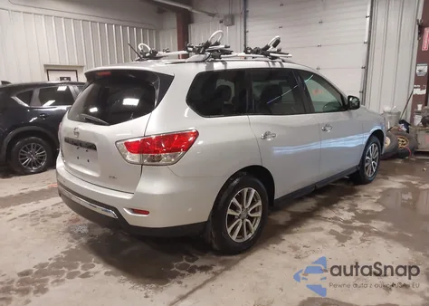 2015 Nissan Pathfinder S from USA, damaged, VIN 5N1AR2MM8FC692482